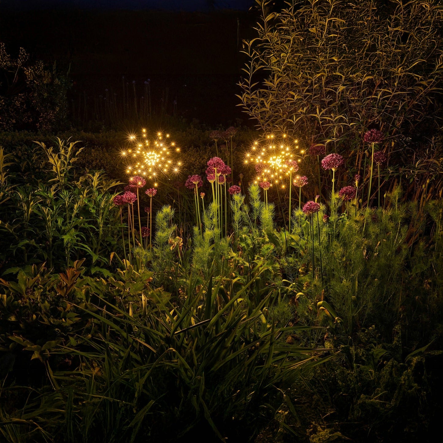 H Potter Solar Sparkle Stake Light – 90 LED Outdoor Solar Garden Light